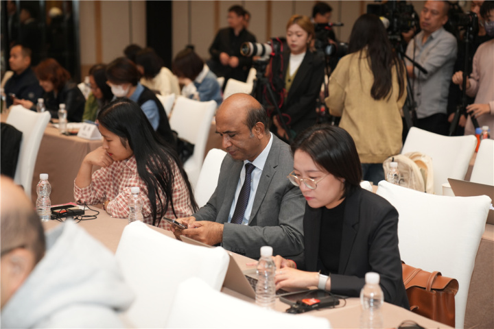 2023年世界互联网大会乌镇峰会新闻发布会在北京举行_fororder_1697772981839_6531f5b5ce023a0001d26107