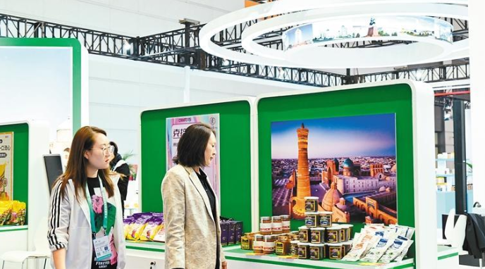 在家门口“买全球” 欧亚经济论坛经贸合作博览会暨中国（陕西）进出口商品展精彩纷呈_fororder_微信图片_20230925085535
