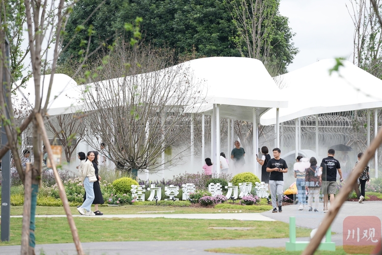 （转载）逛2023成都花展 40余个花园等你一一打卡