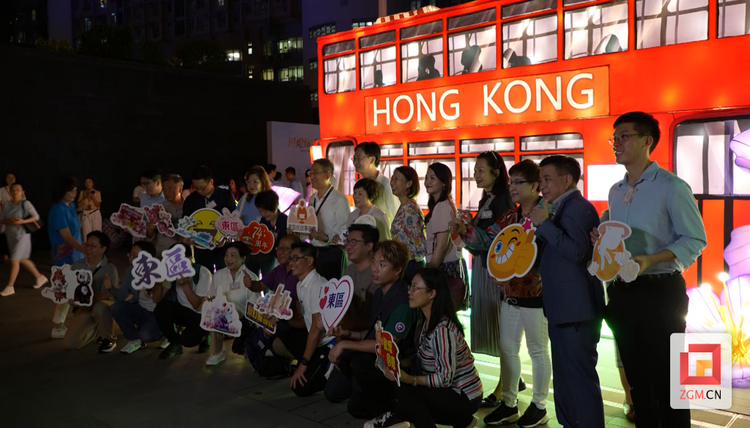 （转载）“川灯耀香江”中秋国庆灯会香港亮灯 川港特色灯组荣登“打卡顶流”