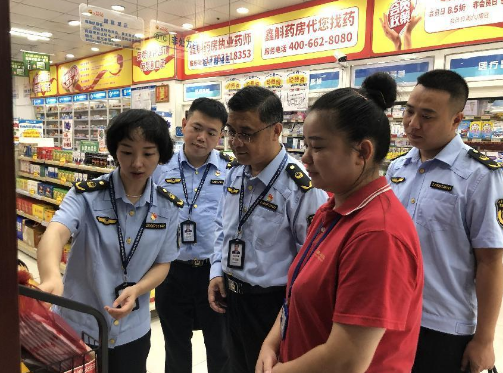 重庆九龙坡区谢家湾街道市场监管所开展节前安全检查  把好“双节”安全关_fororder_微信图片_20230927123227