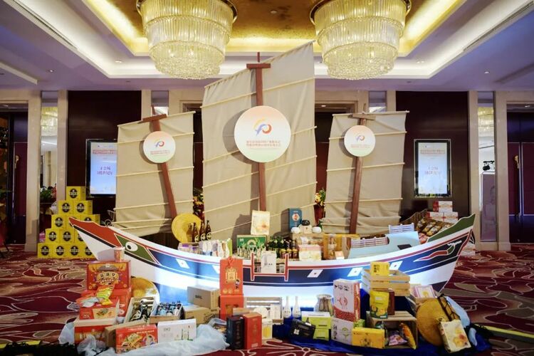泉州惠安县食品饮料产业推介会暨惠泉啤酒40周年庆典大会举行
