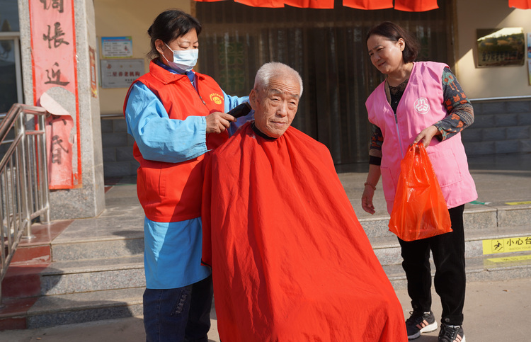 河北邢台：双争有我  情系老人_fororder_2.JPG