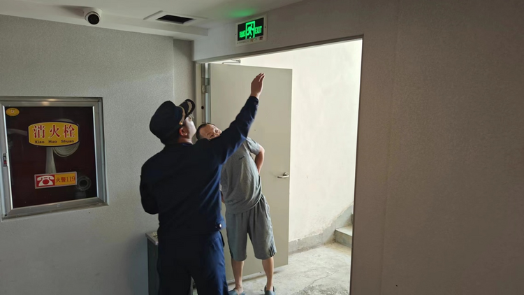 赣州市宁都县消防救援大队深入辖区宾馆开展消防安全服务指导_fororder_图片3