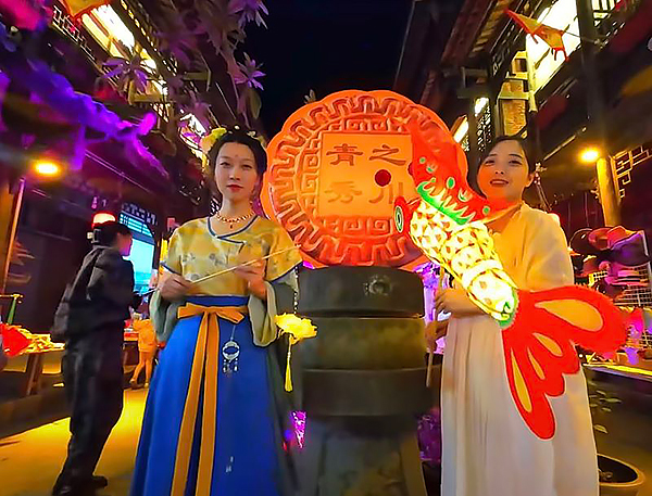 广元青川：“双节”期间 大唐家河旅游区活动精彩纷呈_fororder_花灯