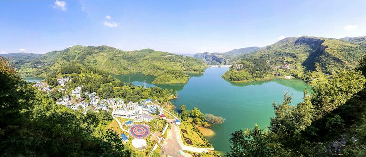绿水青山变金山银山的生动实践 ——六盘水加强生态文明建设纪实_fororder_efdc4c4f6ada44fbbeb5a6b9d476ec19 (1)
