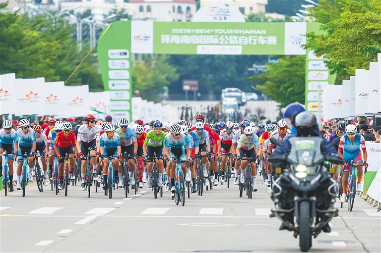 2023环海南岛国际公路自行车赛收官 47岁老将塞维利亚夺得总成绩冠军_fororder_5803469_hnrbtp1_1696861946595_s