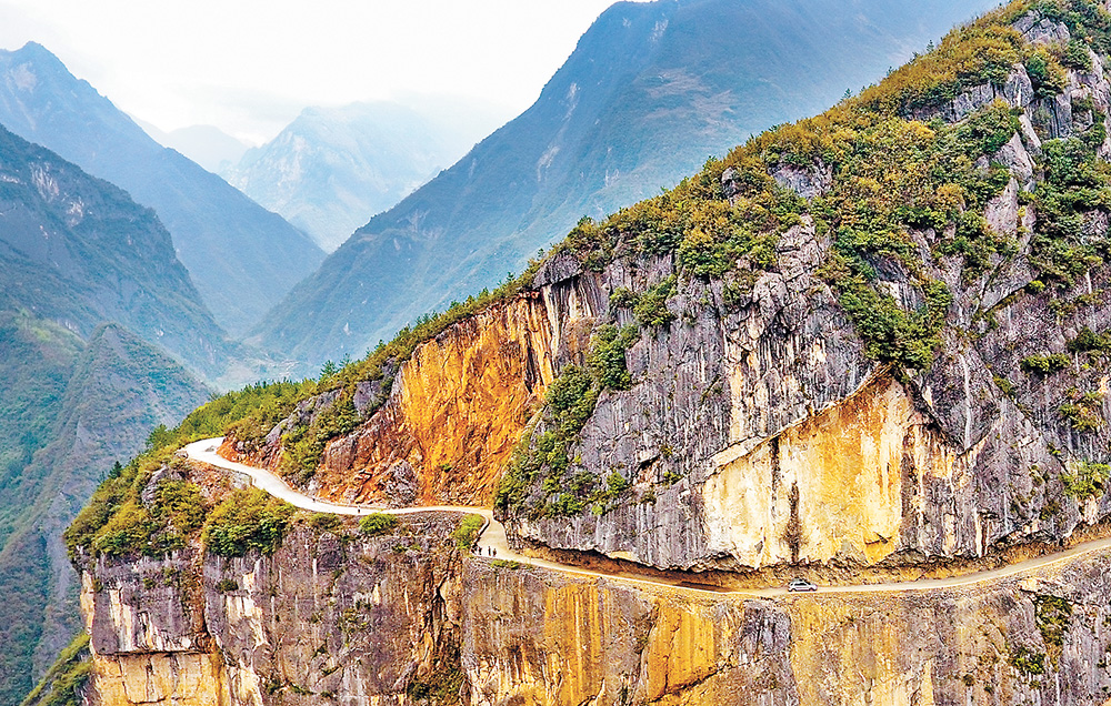 【焦点图】“天路”硬化带来幸福生活