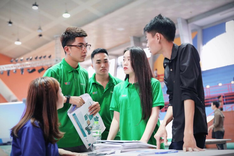 留学中国·新生报到 | 越南籍留学生阮长江：在美丽的校园成就更好的自己