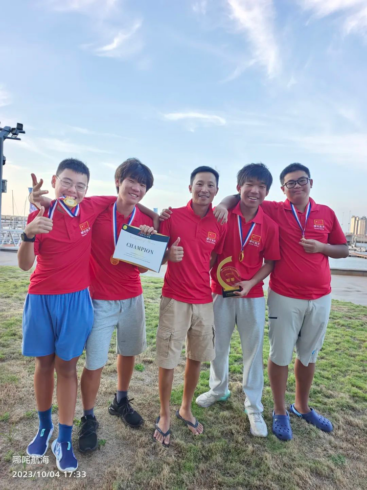 深圳南山学子勇夺全国帆船赛冠军_fororder_图片4