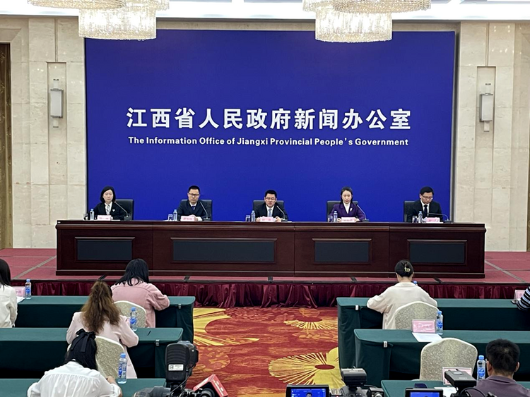 为推动江西高质量发展汇聚青春力量_fororder_111