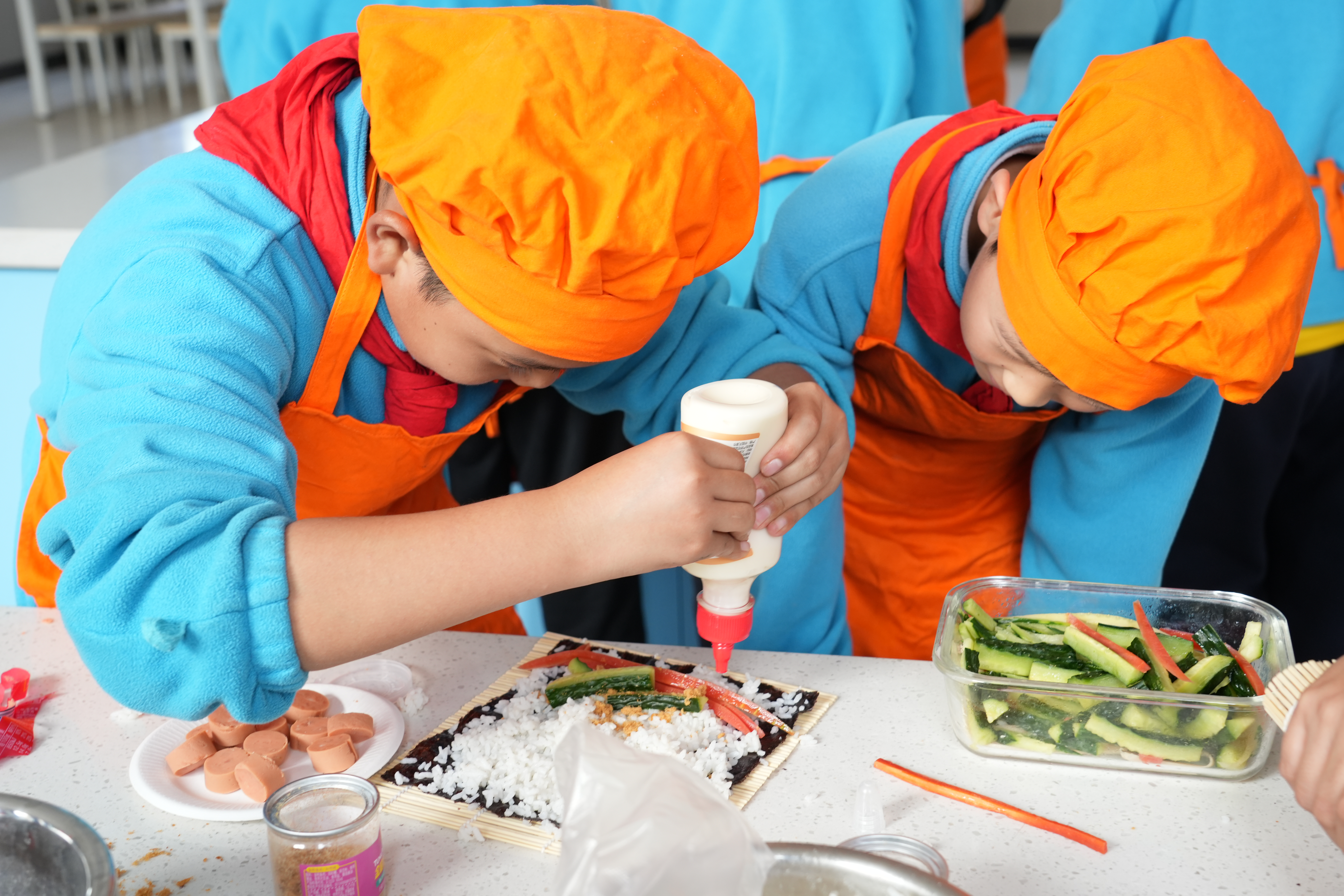 会做饭 做好饭 西安市鄠邑区惠安小学劳动教育课堂有益又有趣_fororder_微信图片_20231013142339