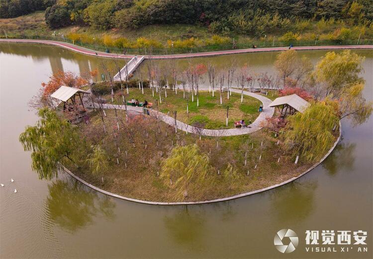 雁鸣湖和谐生态美景