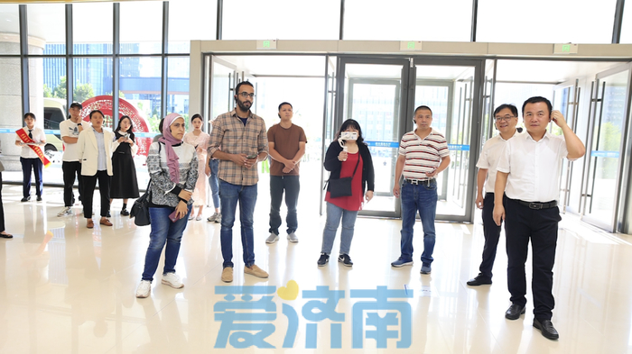 奋进新时代 外媒看济南｜外媒记者走进济南 感受泉城高质量发展脉动