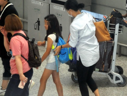 那英结戒指被掳走 拿着麦克说“戒指还我”慌张到唱征服忘词