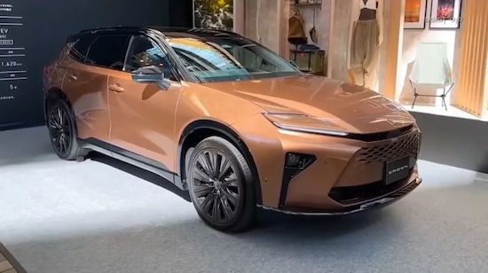 静态品鉴全新丰田皇冠Estate_fororder_image003