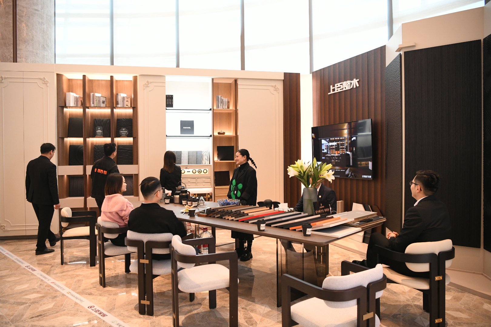 推动家居产业高质量发展 2023年高定家居设计创新大会在湖州南浔举行 - 国际在线移动版
