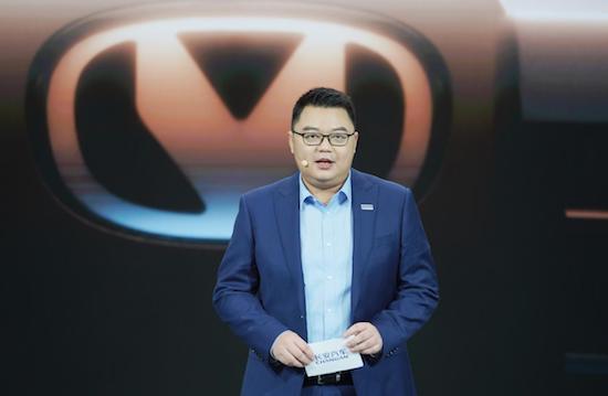 引领皮卡价值进阶 全球首款超级增程皮卡长安猎手震撼亮相_fororder_image002