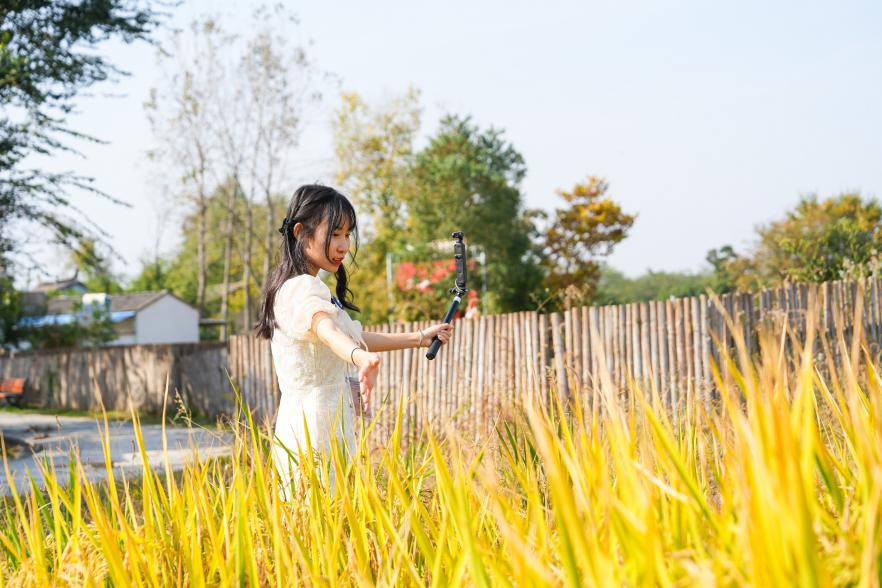 Les influenceurs étrangers découvrent « l'histoire de Hefei » tout en faisant l'expérience de la fusion entre la modernité et la tradition_fororder_图片4