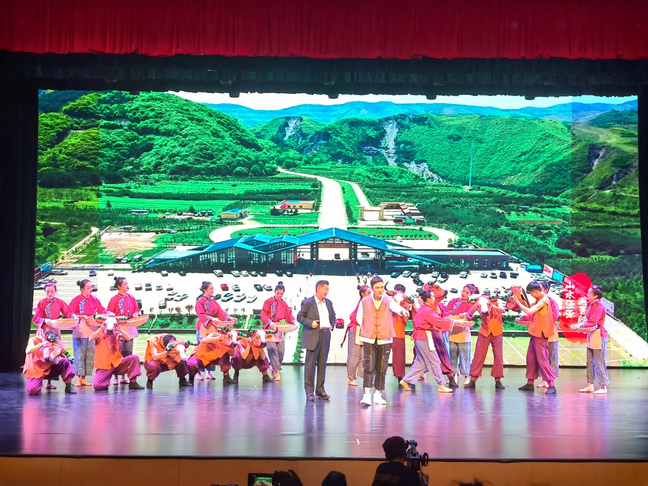 “欢乐宁夏”群众文艺会演决赛在银川举行
