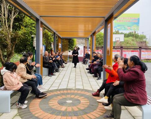 （转载）四川省乐山市五通桥区：农业园区“党旗红” 乡村治理“硕果丰”