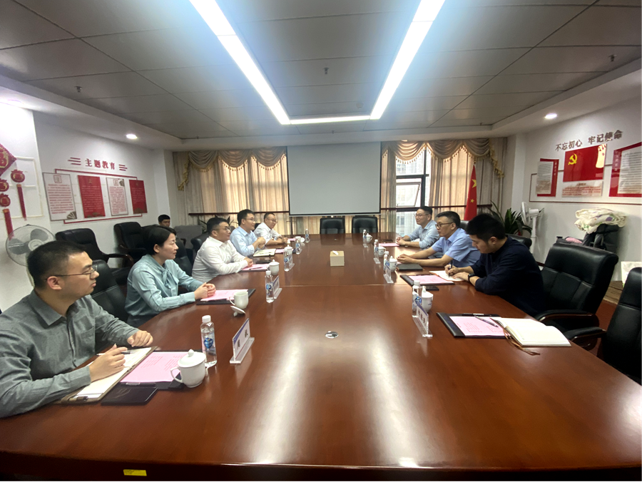 进出口银行江西省分行副行长庞淑钦会见德兴市常务副市长严志平一行_fororder_51
