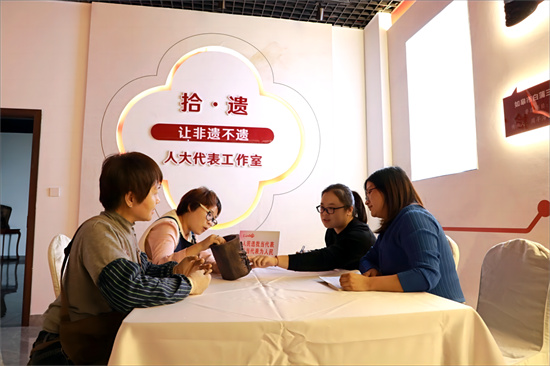 南通如皋市：白蒲镇人大代表工作室“三领三助”焕发非遗传承新活力_fororder_图片1