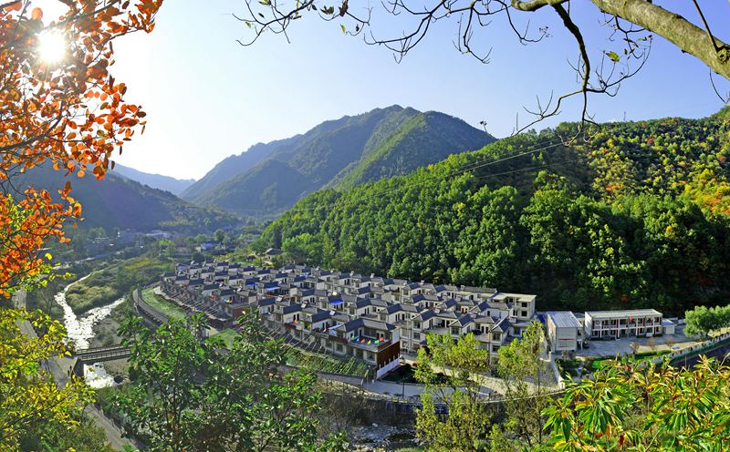 陕西朱家湾：做好“山水文章” 打造康养胜地