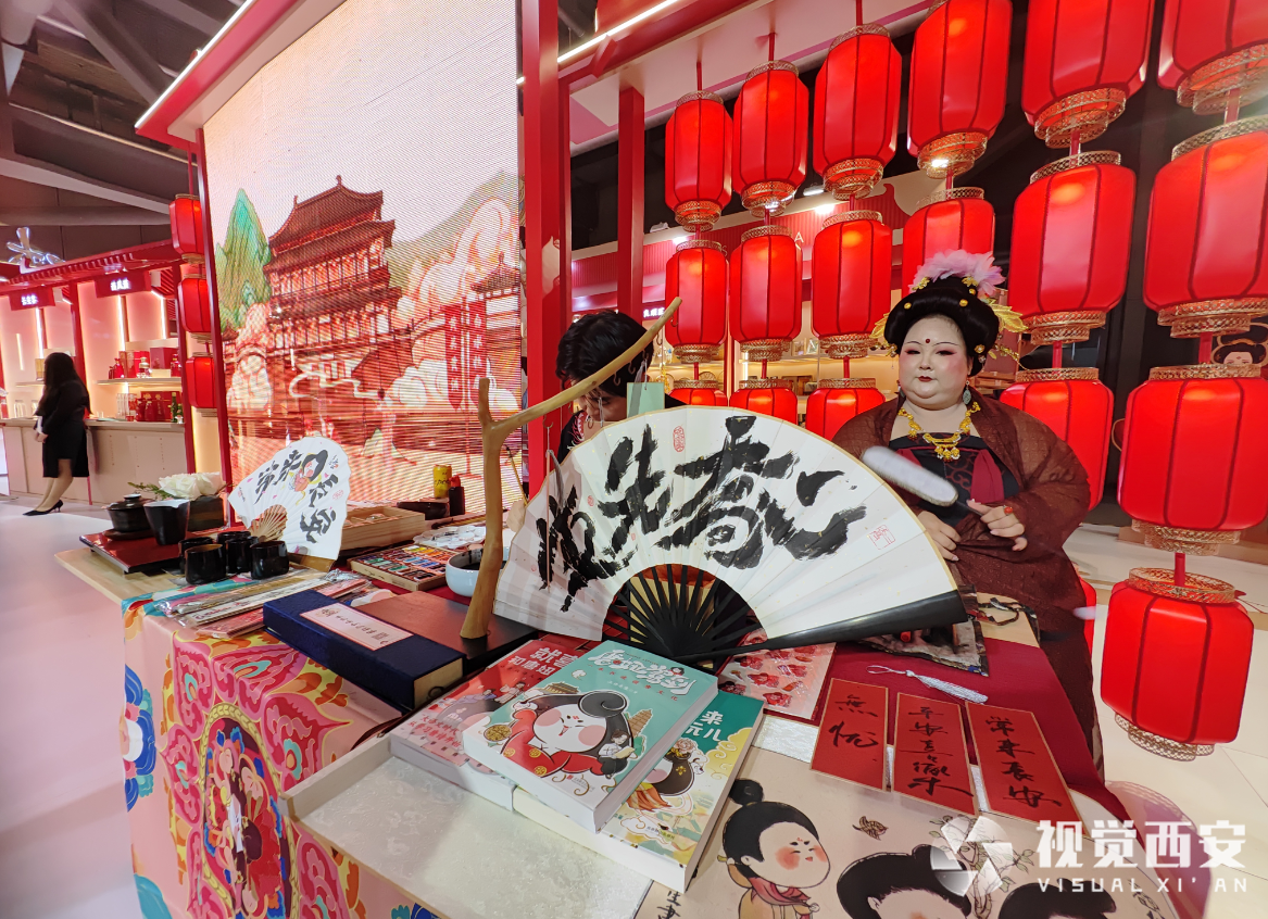 “长安盛世”惊艳进博会