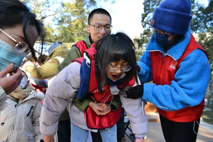 红气球挑战赛（校园站）暨“世界艾滋病日”燕园科普活动在北京大学举行_fororder_海姆立刻