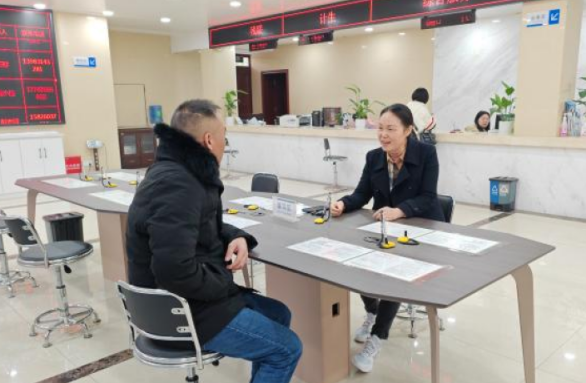 重庆铜梁：“小龙人”大服务 便民驿站推进“15+5”人社服务圈建设_fororder_微信图片_20231205145729