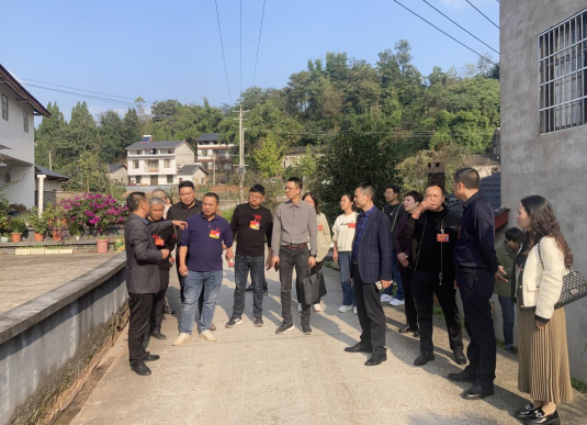 重庆大足区万古镇人大主席团开展乡村旅游考察调研活动_fororder_微信图片_20231110144427