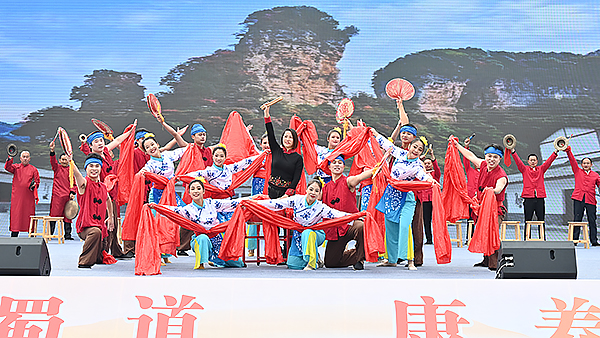 图片默认标题_fororder_精彩的文艺展演