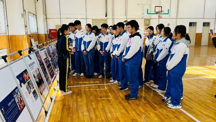 “海河回响—女排精神巡展”走进天津市嘉诚中学_fororder_图片2