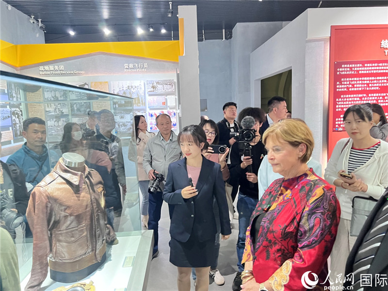 飞虎队老兵及后代访华：续写中美民间友好篇章