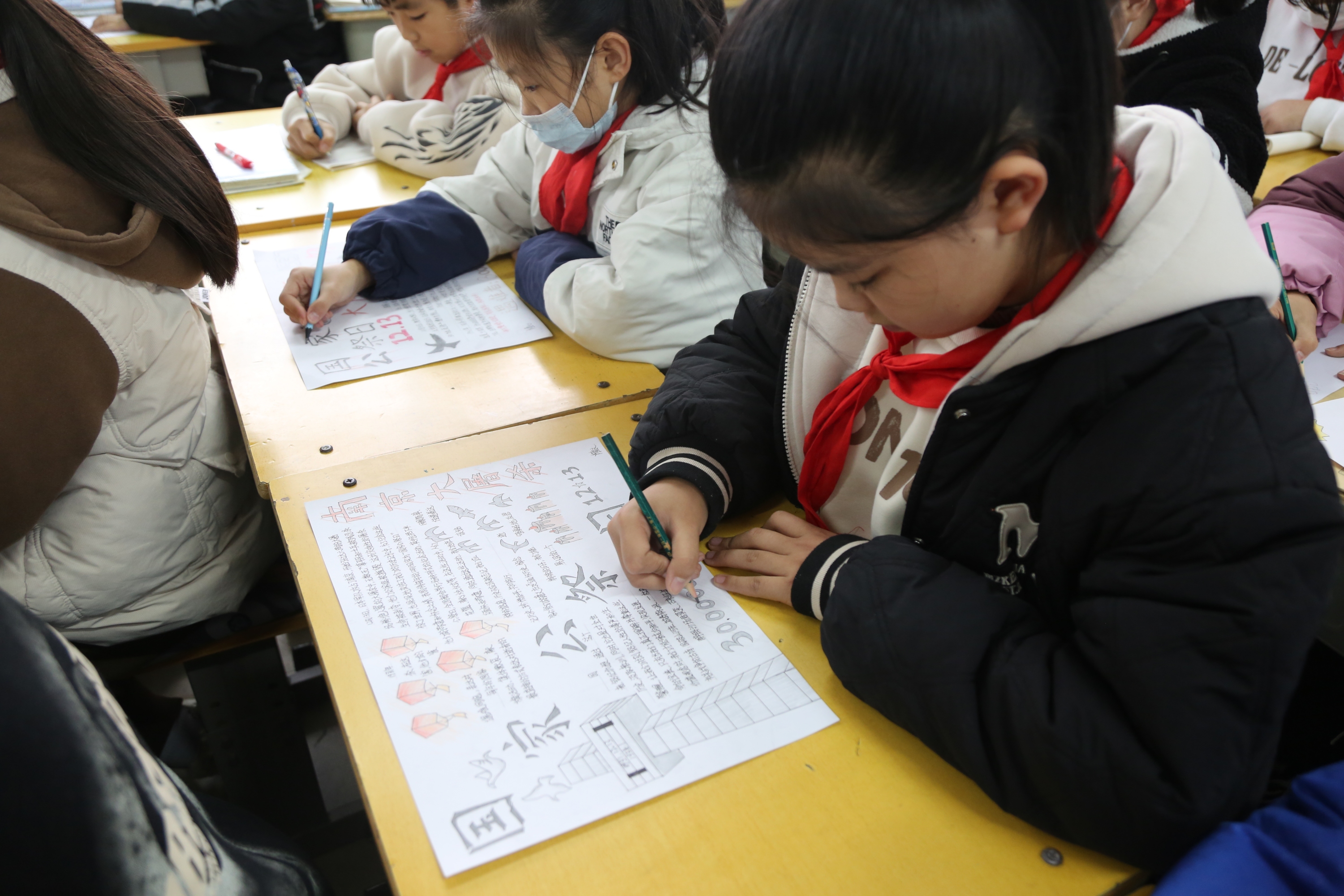河北定兴：在国家公祭日上好爱国主义教育必修课_fororder_005.JPG