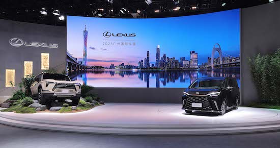 LEXUS雷克萨斯全新一代GX亮相广州车展 全新一代LM四座版/六座版上市_fororder_04-LEXUS雷克萨斯全新一代GX亮相广州车展 全新一代LM四座版六座版上市