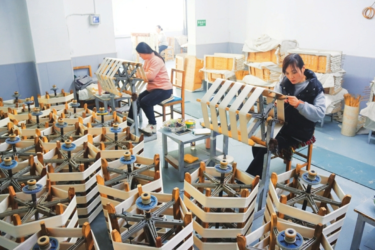 阳城：特色蚕桑产业 带动农户增收致富_fororder_e5ff60c8012c7afb74a976564924bfc5