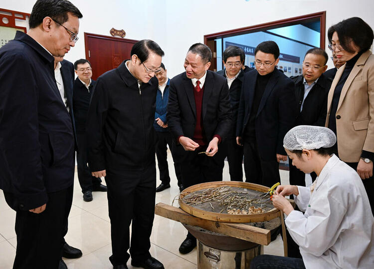 易炼红赴金华调研省委全会精神贯彻落实情况并指导推进第二批主题教育工作_fororder_W020231120837049547562