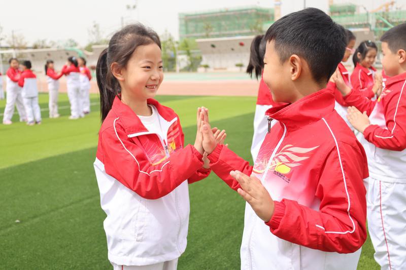 关于“课间十分钟” 她给孩子上了这样一堂课