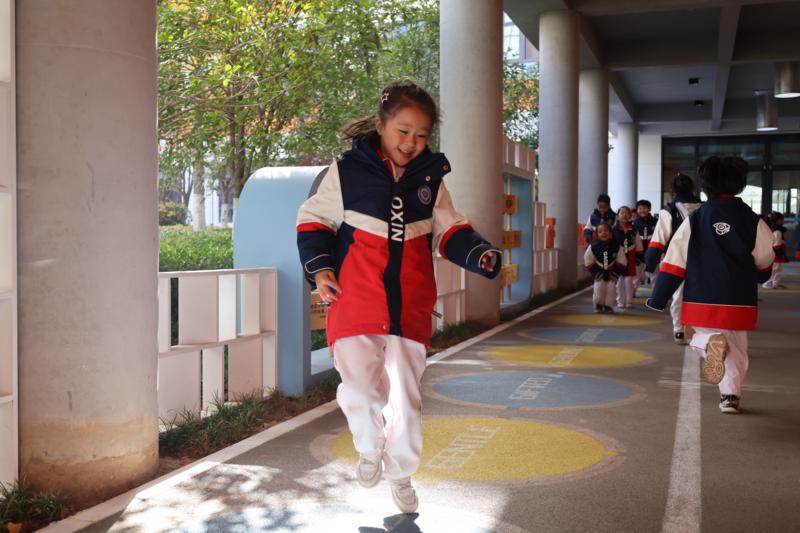 关于“课间十分钟” 她给孩子上了这样一堂课