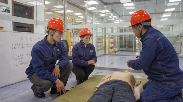 【主题教育进行时·陕电篇】国网陕西技能培训中心：紧绷“安全弦” 守牢“安全线”_fororder_4