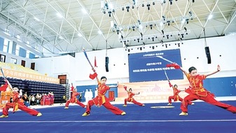 普通青少年正从“勤练”迈向“常赛”