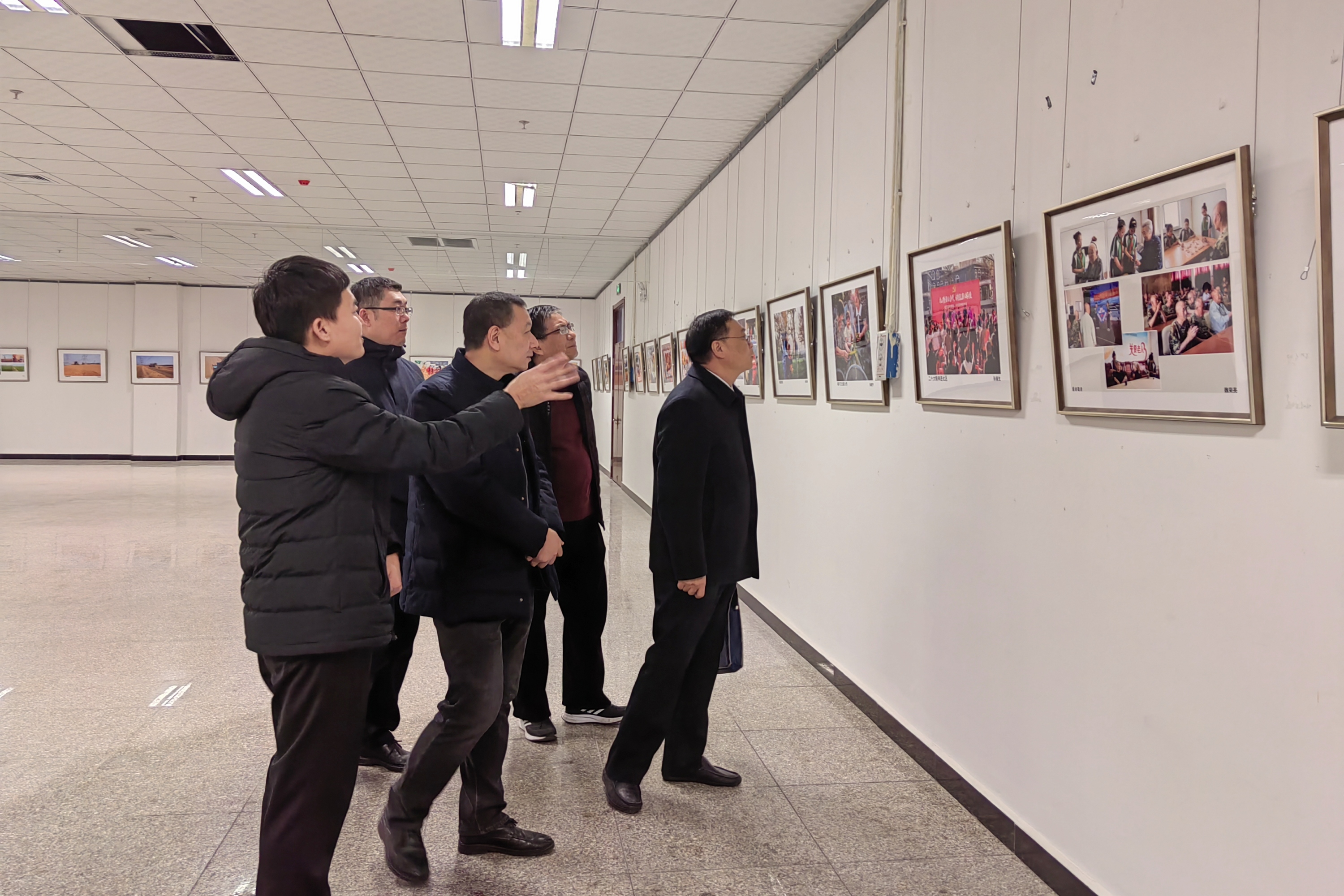 河北定兴：百余幅摄影作品亮相主题摄影展_fororder_008