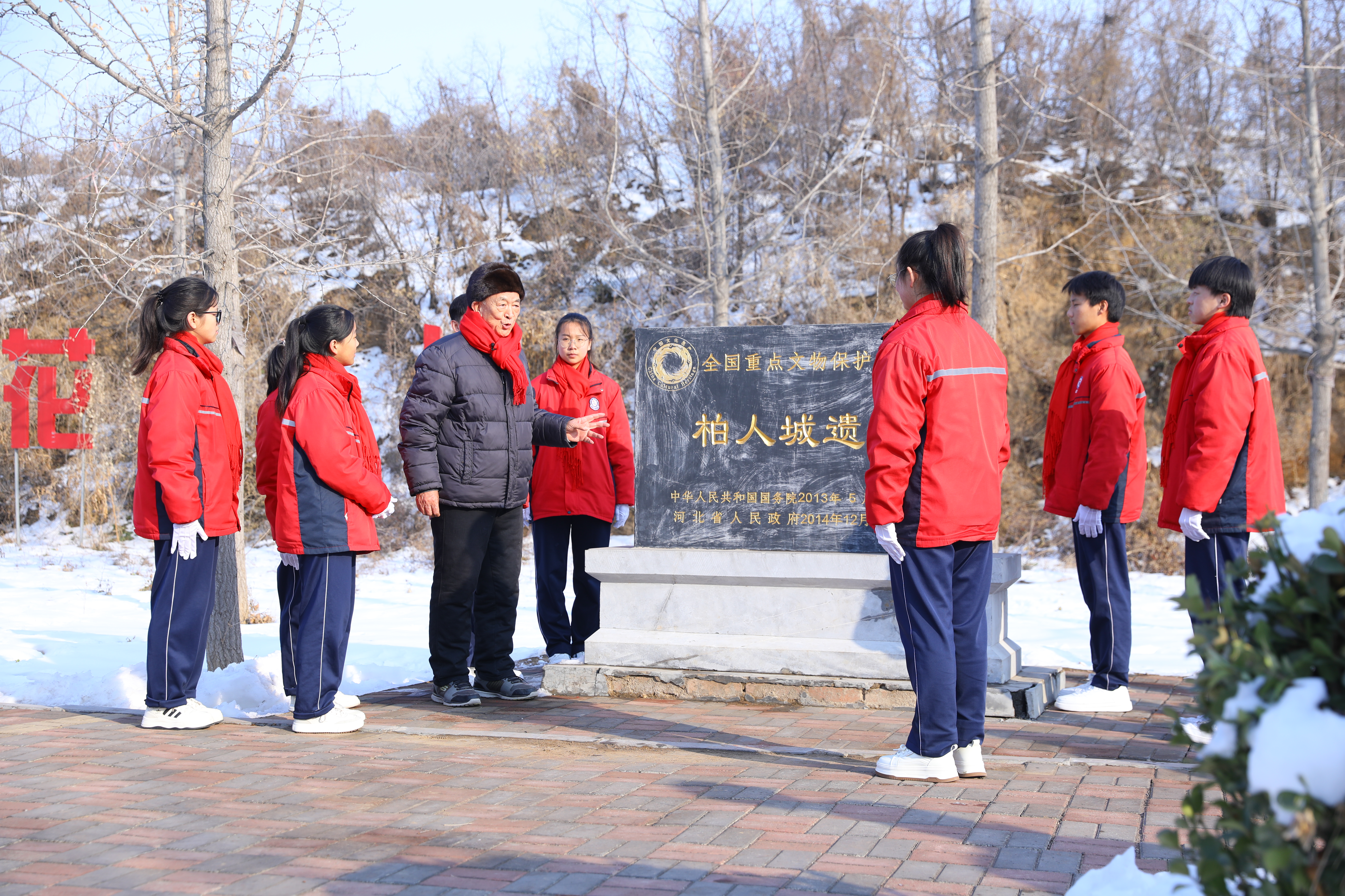 河北隆尧举办“文化兴县”启动仪式暨“千人诵读经典”活动_fororder_3.JPG