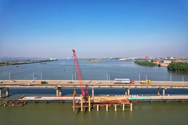 广州南沙亭角大桥钢栈桥主体搭建完成_fororder_1