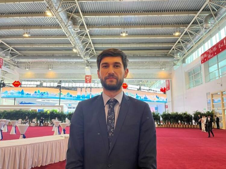 首届链博会在京举行 国际人士点赞中国能源高质量转型_fororder_01