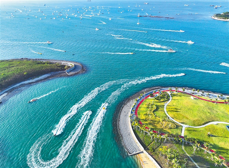 元旦假期海南各地花式跨年：文旅深融合 一路皆美景_fororder_6138507_hnrbtp1_1704120227077_s