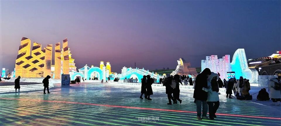 冰天雪地也是金山银山｜盛世冰雪 沸腾冰城 火出圈的“冰雪奇缘”相约下一个亚冬会​——第40届中国·哈尔滨国际冰雪节开幕式侧记