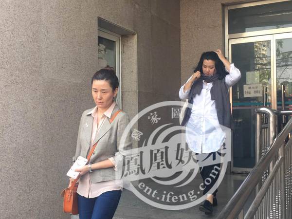 张铁林私生子案开庭 女方：张不顾女儿，疯抢儿子